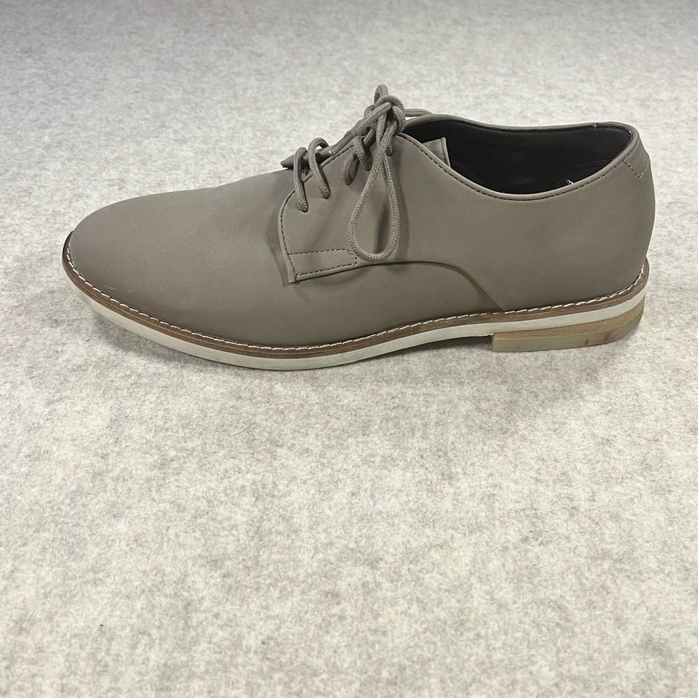 Calvin Klein Men’s Aggussie 2 Size 8